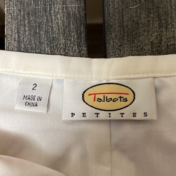 Woman’s Talbots Mini Skirt. Size 2 petite - Picture 6 of 6